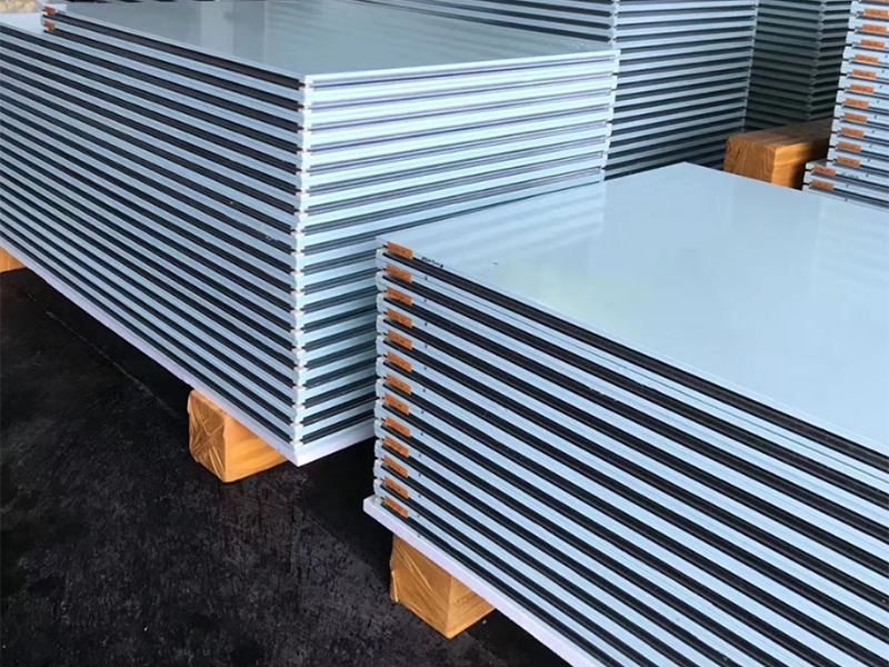 What are the types of color steel sandwich panels | color steel sandwich panel